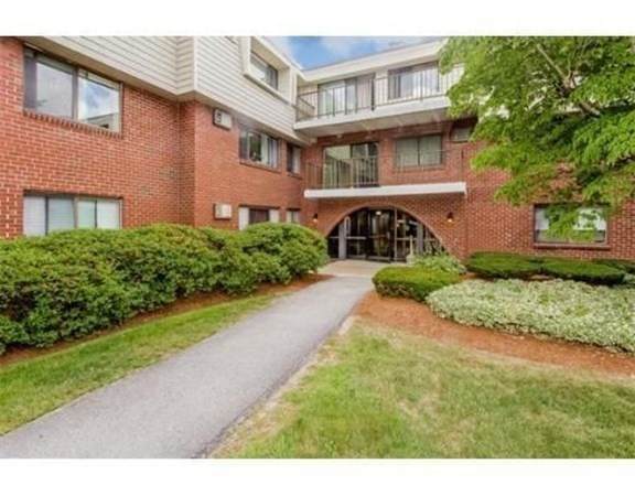 573 Broad St - Photo 1
