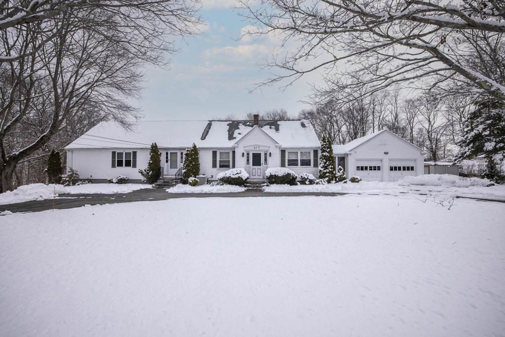 529 Somerset Ave - Photo 1