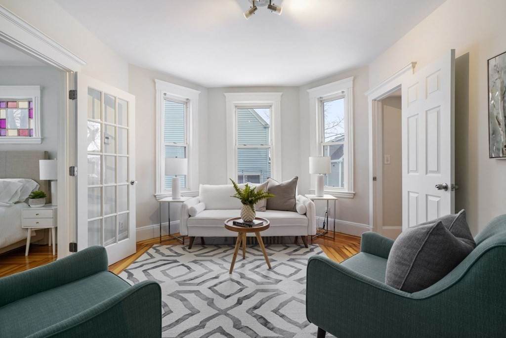 10 Sanger St - Photo 1
