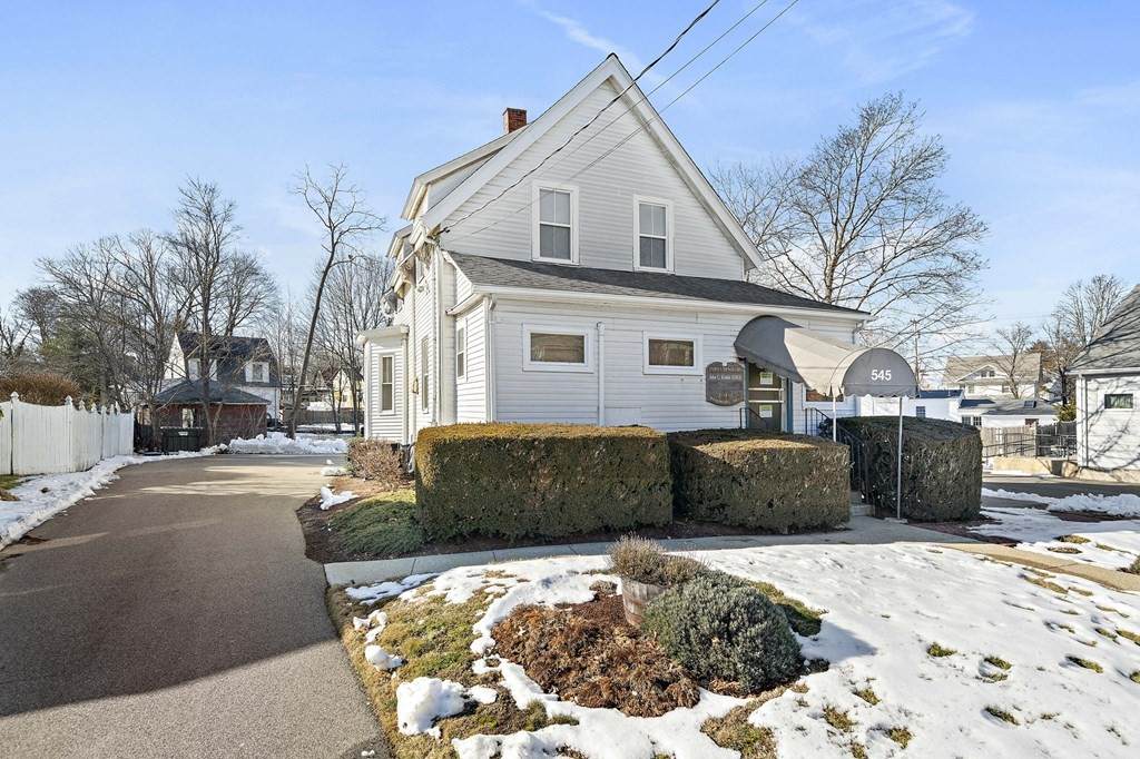 545 Washington St - Photo 1