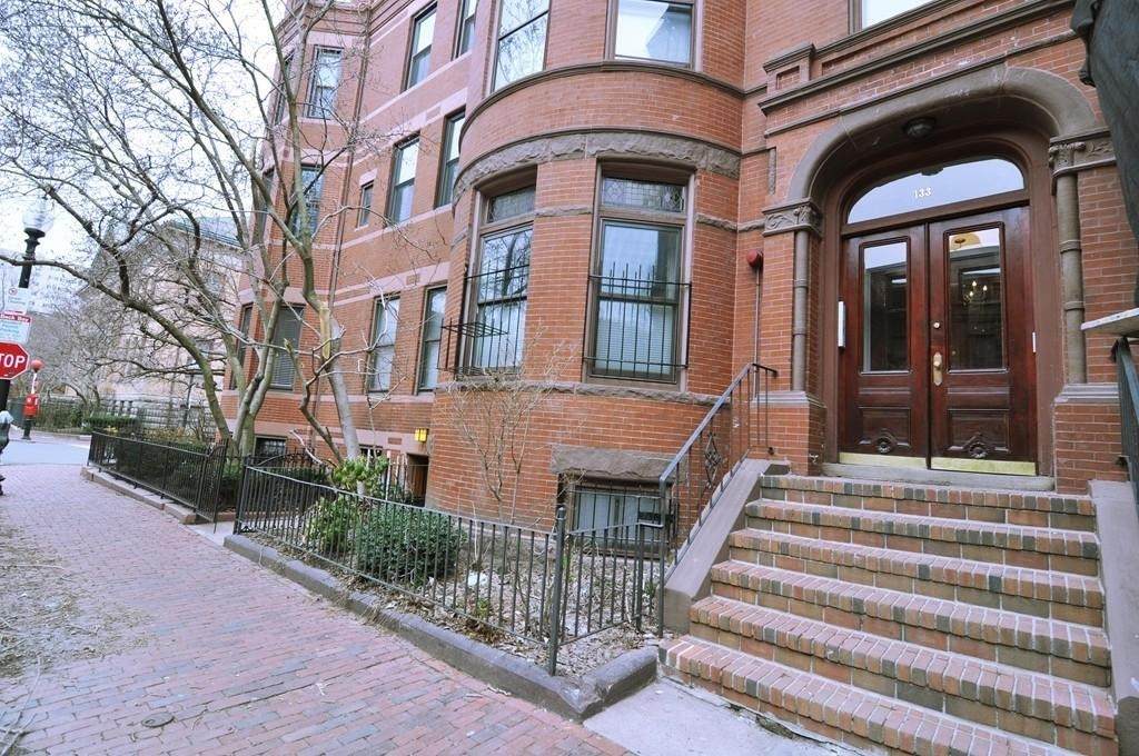 133 Saint Botolph Street - Photo 1