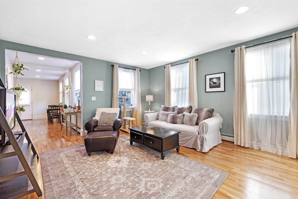 31 Hazel St - Photo 1