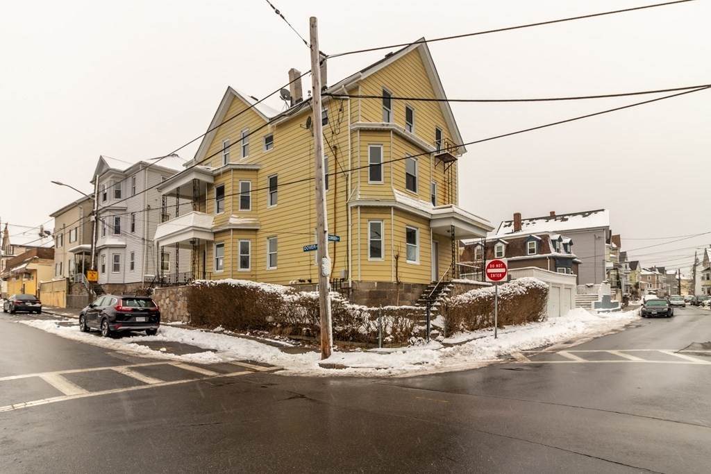 181 Tecumseh St - Photo 1