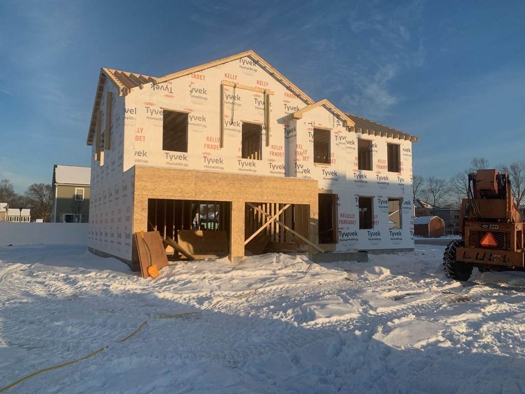 313 Gilbert Ave - Photo 1