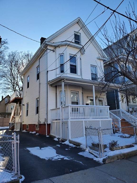 8 Evergreen Ave - Photo 1