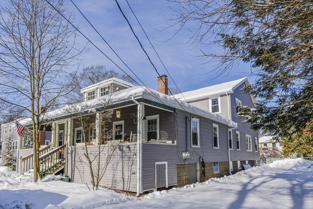 15 Sanderson Ave - Photo 1