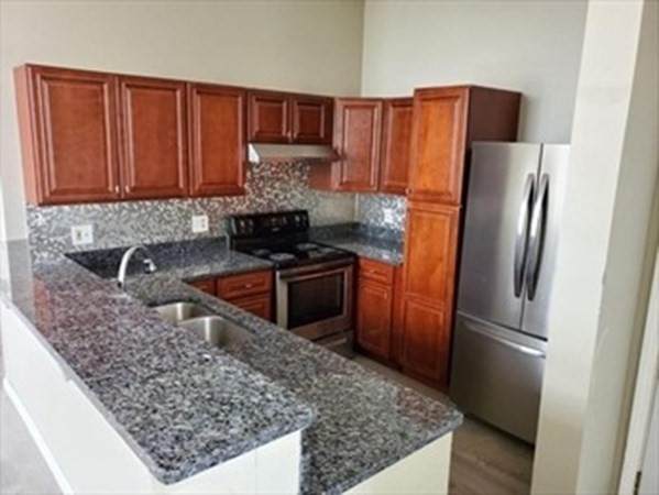 18 Windsor St - Photo 1
