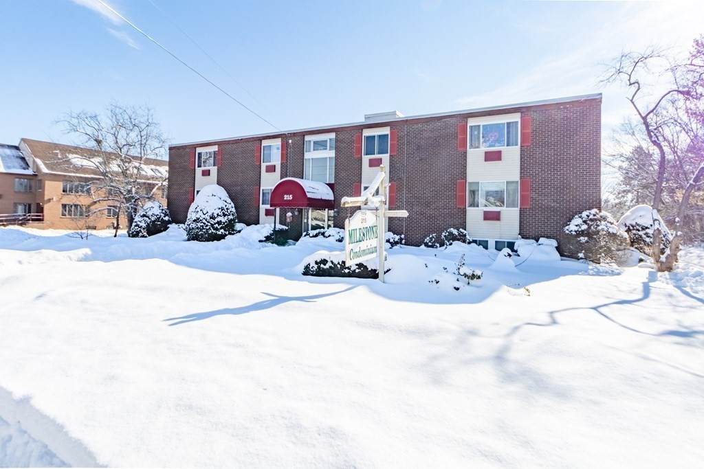 215 Chelmsford St - Photo 1