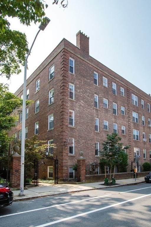 16 Chauncy St - Photo 1