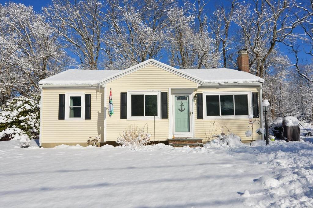 8 Dickerman Road - Photo 1
