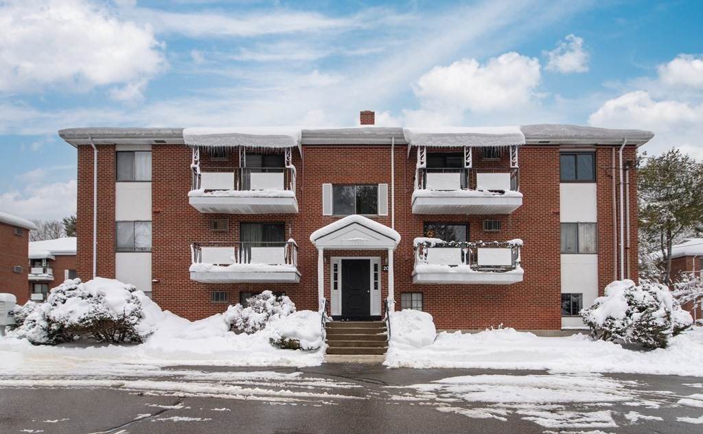 20 Colonial Dr - Photo 1