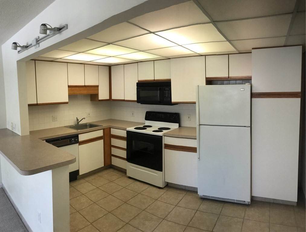 106 Broad St - Photo 1