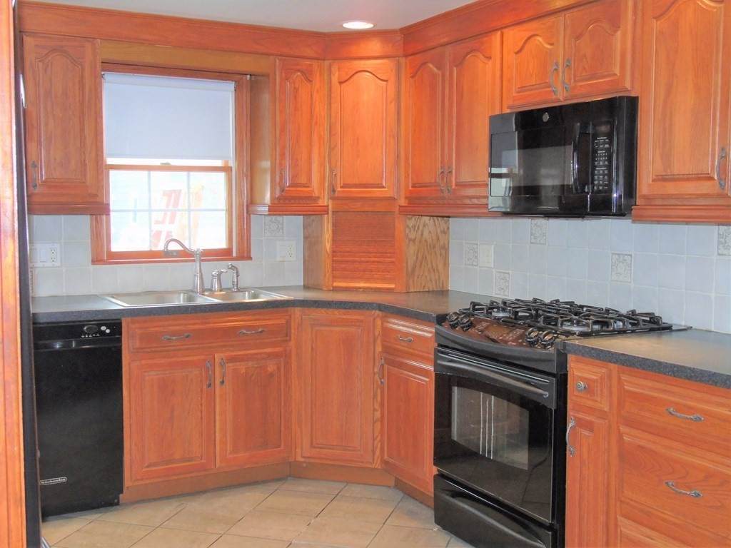 18 Lathrop Street - Photo 1