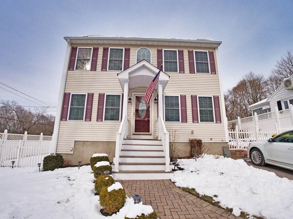 1384 Bedford St - Photo 1