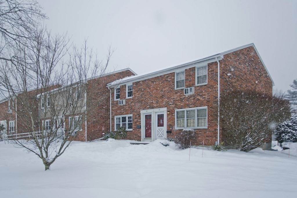 110 Hadley Village - Photo 1