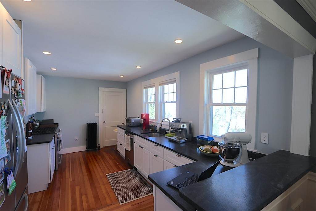 47 Lewis Street - Photo 1