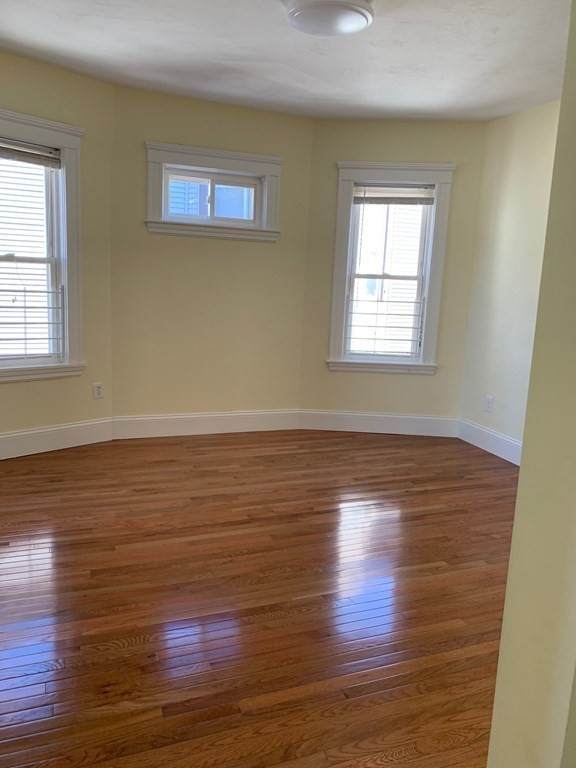 23 Dunlap St - Photo 1