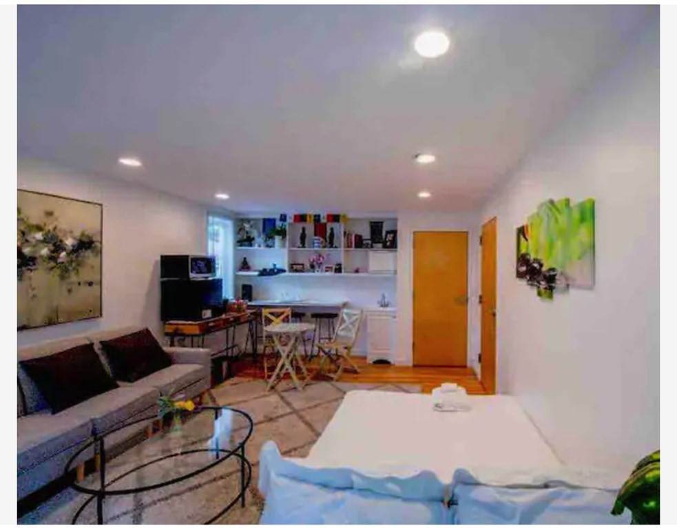 15 Story Street - Photo 1