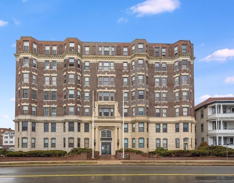 285 Lynn Shore Drive - Photo 1