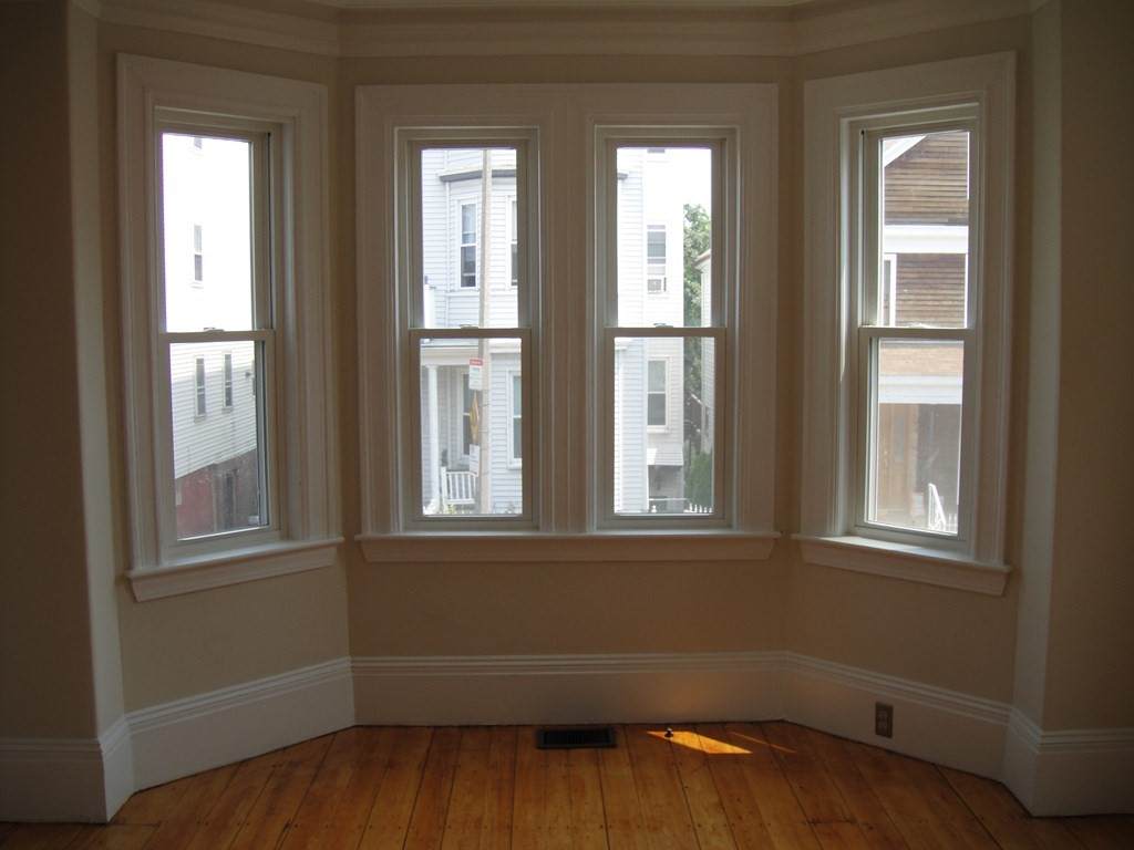 839 Parker - Photo 1