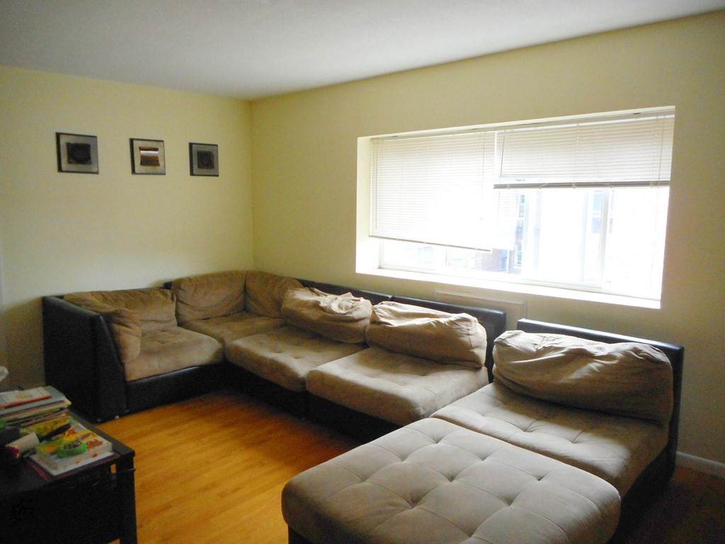10 Scottfield Road - Photo 1