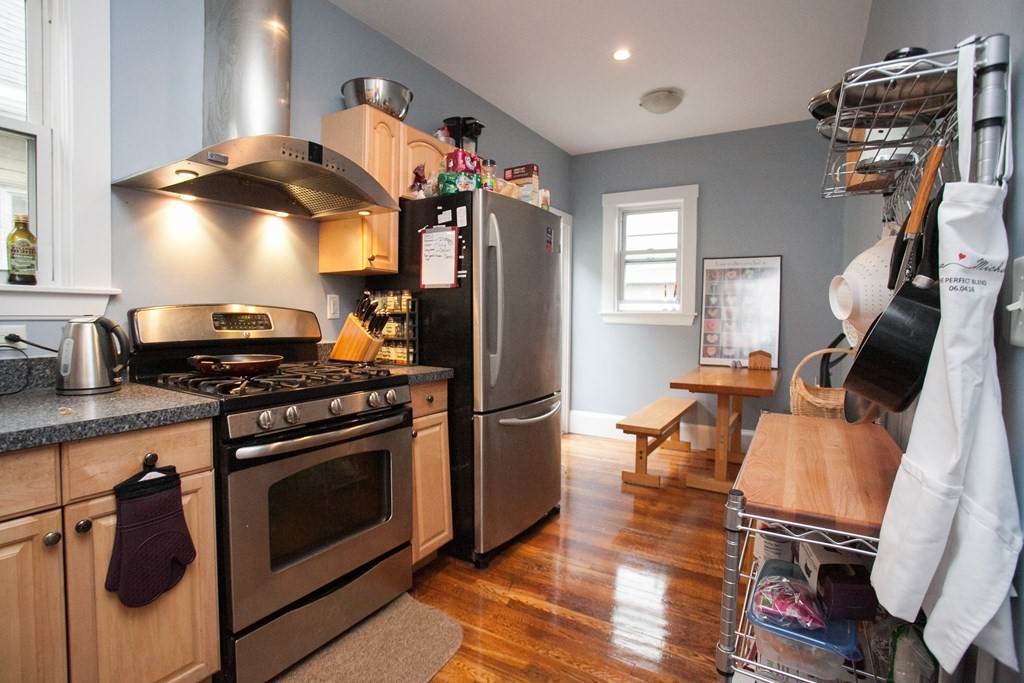 98 Elm St - Photo 1