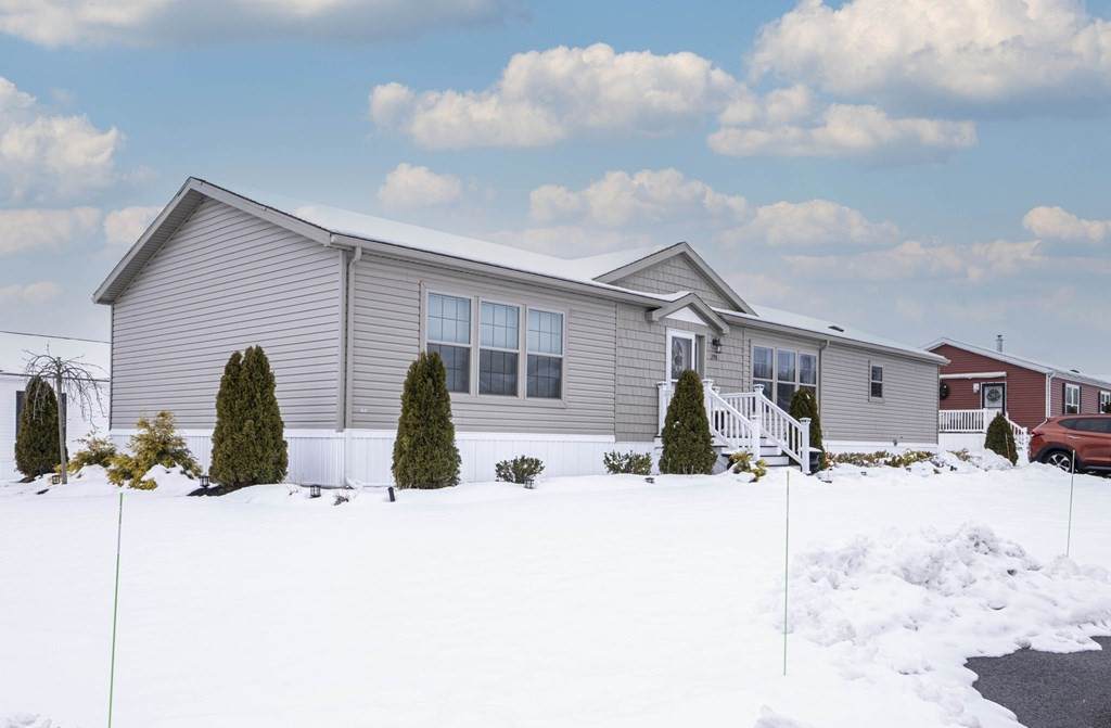 298 Bumila Drive - Photo 1