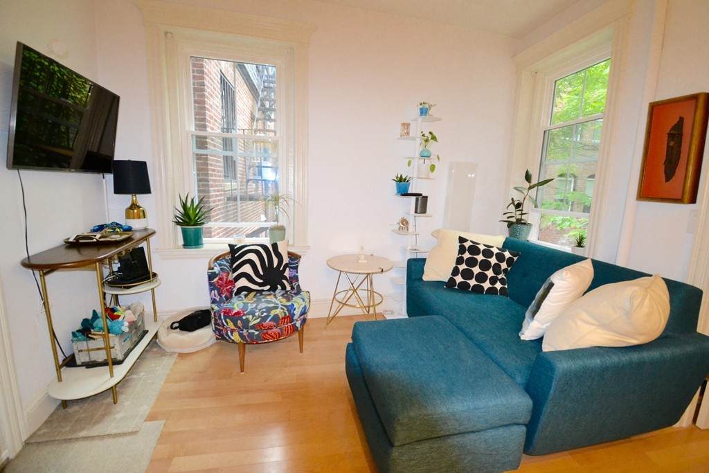 68 Phillips Street - Photo 1
