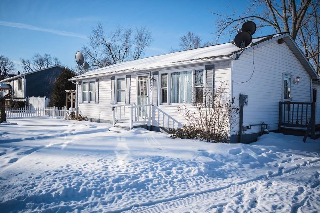 624 Plainfield Street - Photo 1
