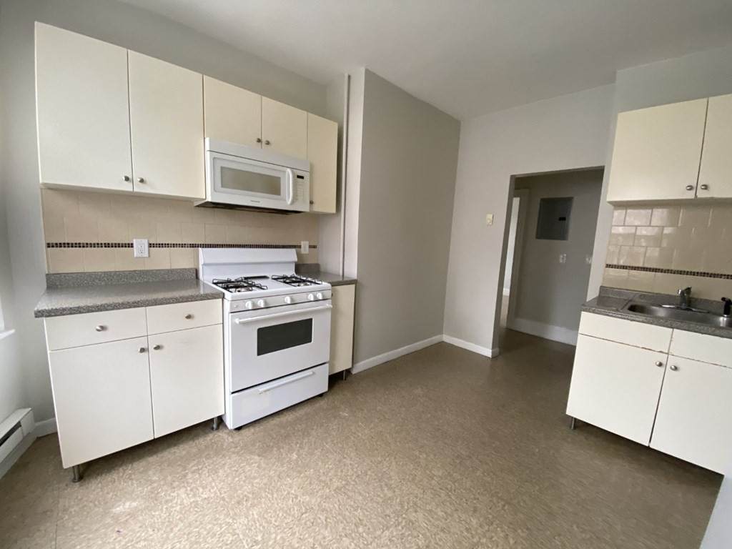 148 Park - Photo 1