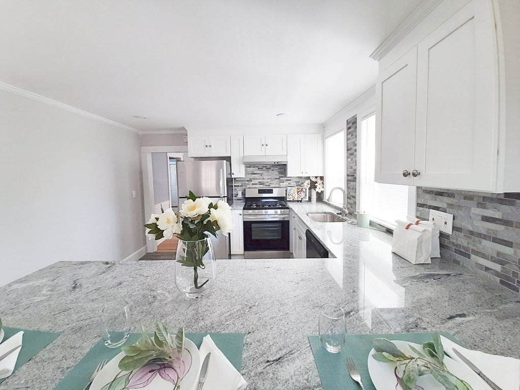 16 Amherst St - Photo 1