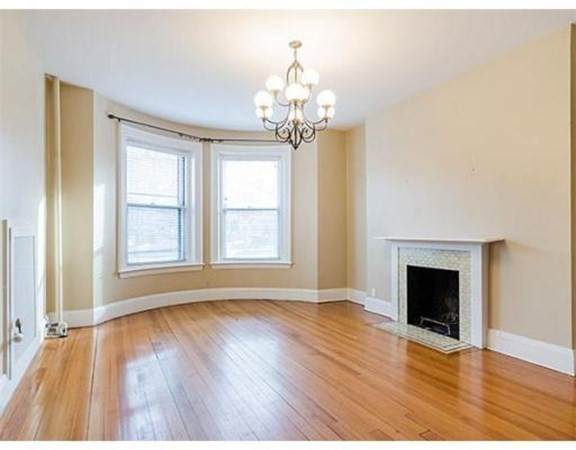 1056 Beacon St - Photo 1