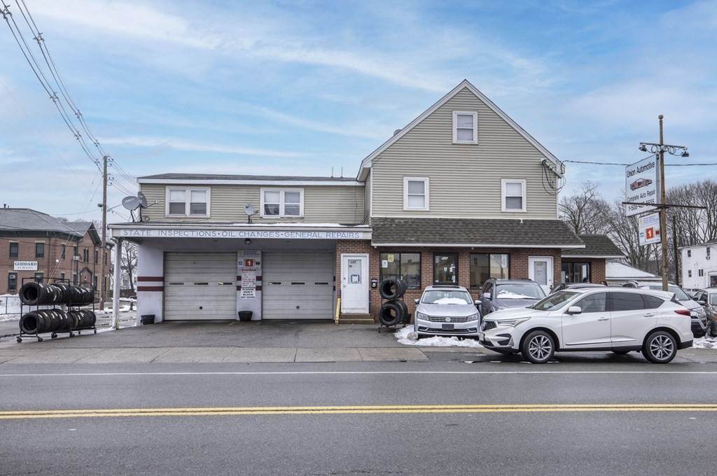 586 Main Street - Photo 1