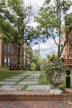 47 Harvard - Photo 1