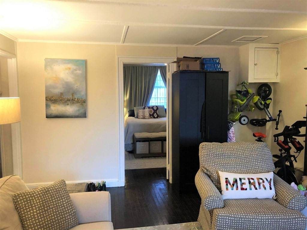 10 Otis Place - Photo 1