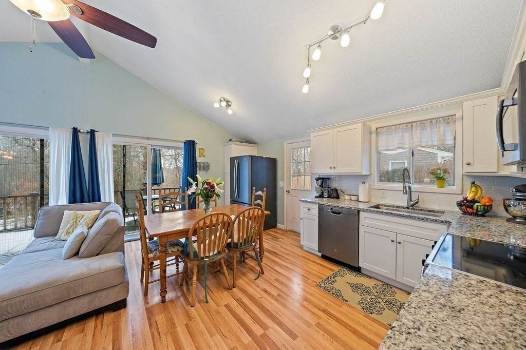 39 Cary Road - Photo 1