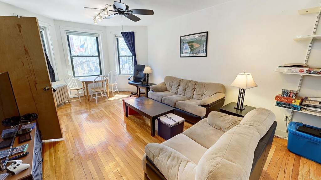 1109 Boylston - Photo 1