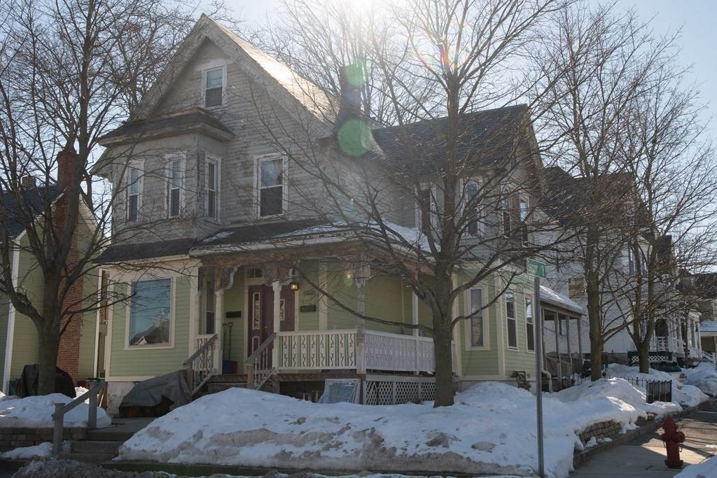 566 Westford Rd - Photo 1