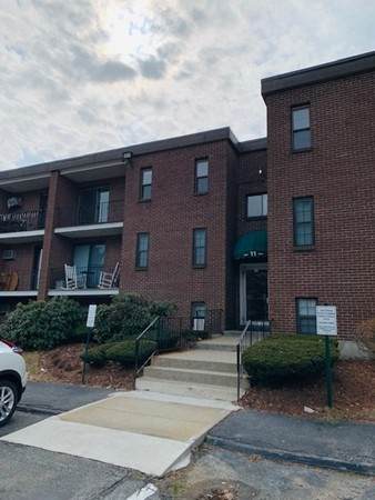 11 Riverside Ave - Photo 1