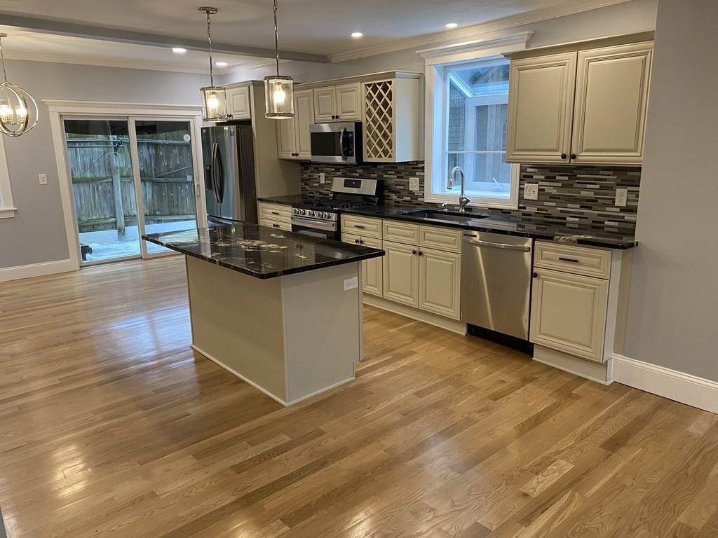 4 Goodwin Ct - Photo 1
