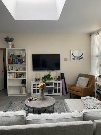 267 Commonwealth Avenue - Photo 1