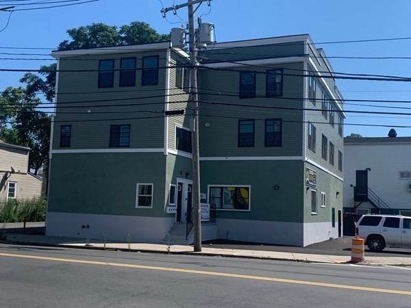 426 Boston St - Photo 1