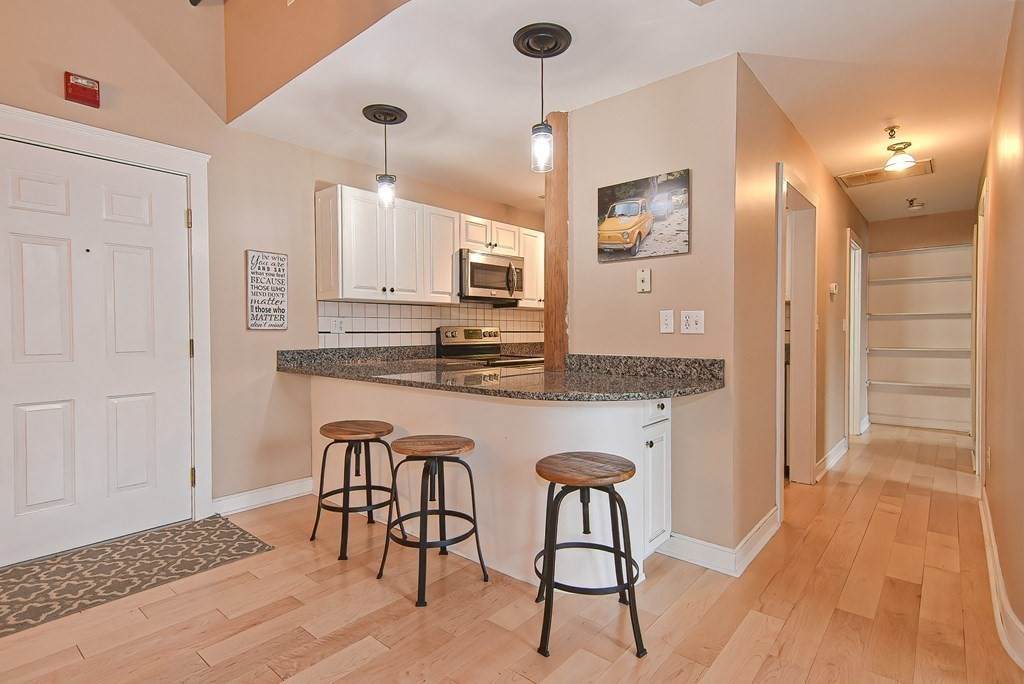 14 Sanford St - Photo 1