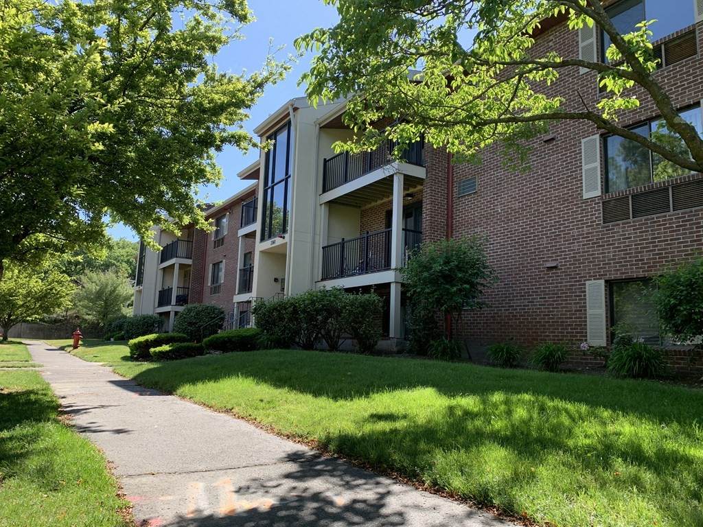 2360 Commonwealth Ave. - Photo 1