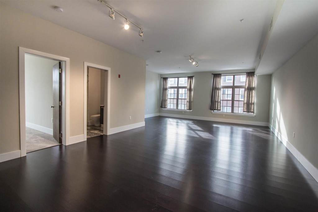 154 W 2nd St - Photo 1