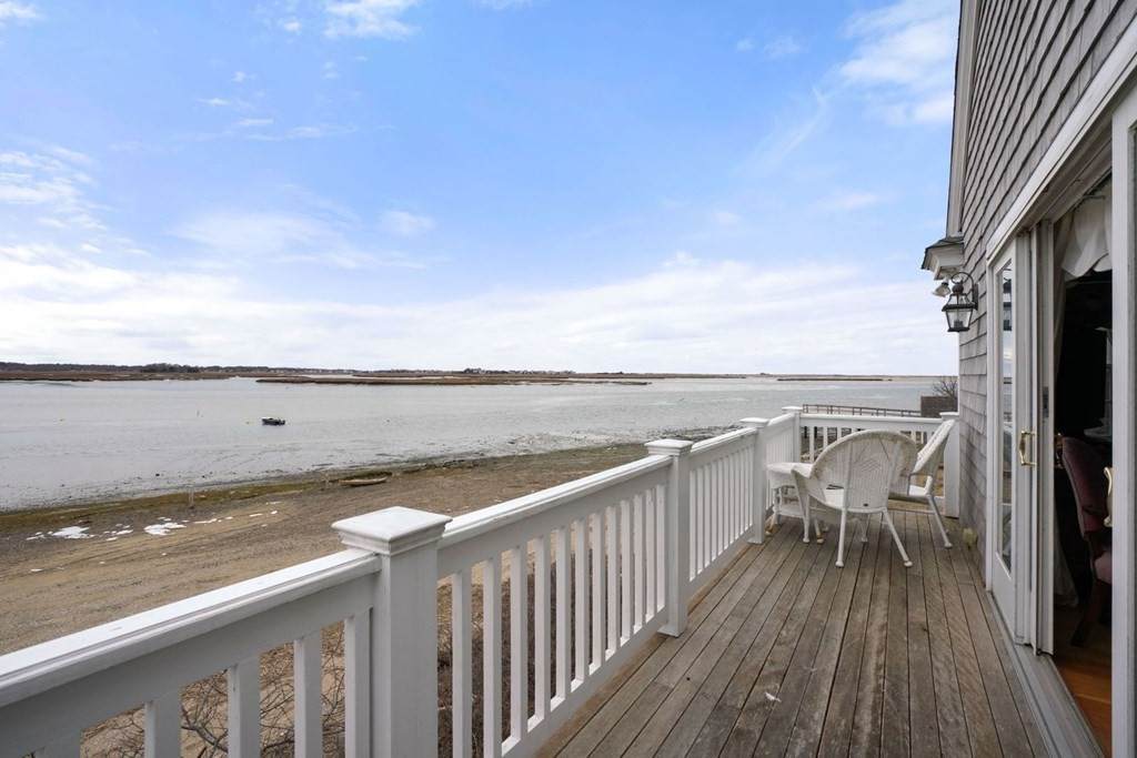 222 Powder Point Ave. - Photo 1