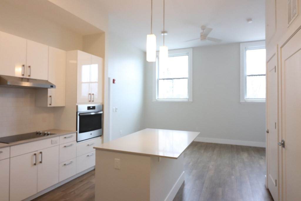 185 Washington Street - Photo 1