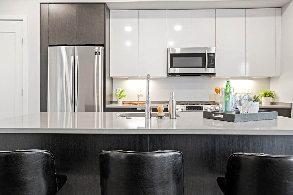 420 Harvard Street - Photo 1