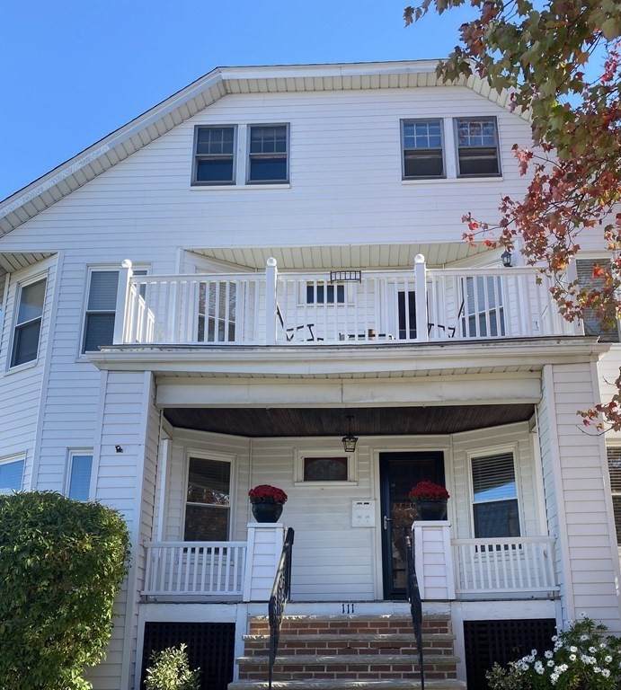 111 Manthorne - Photo 1