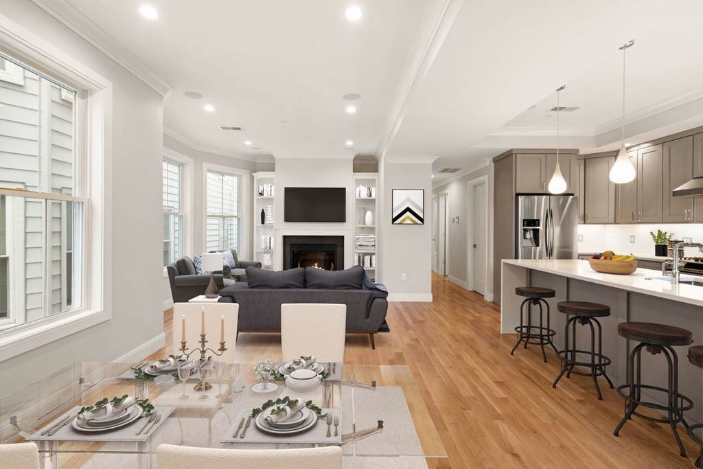 854 E Broadway - Photo 1